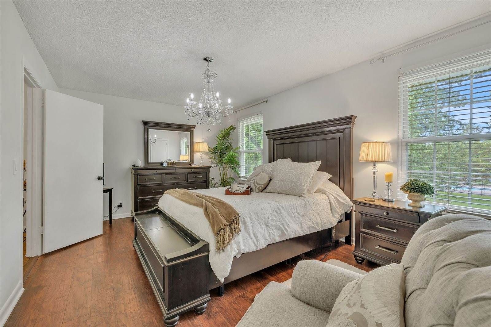 5510 Country Dr, Nashville, TN 37211