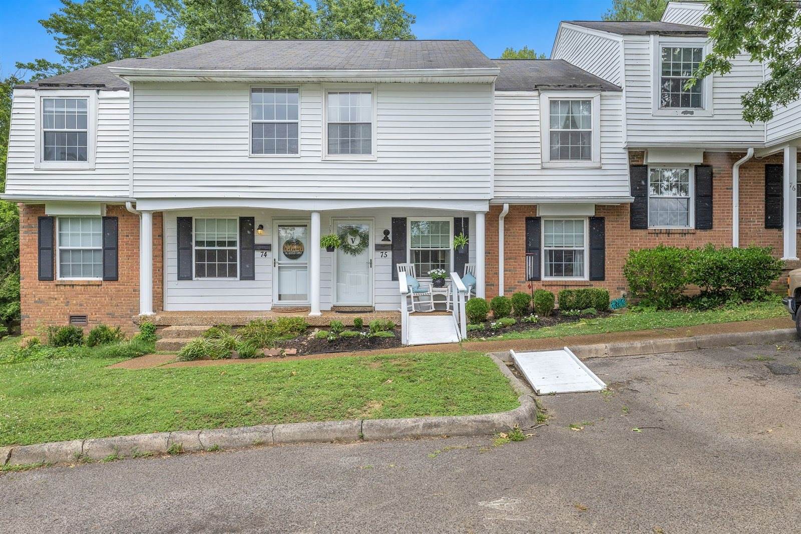 5510 Country Dr, Nashville, TN 37211