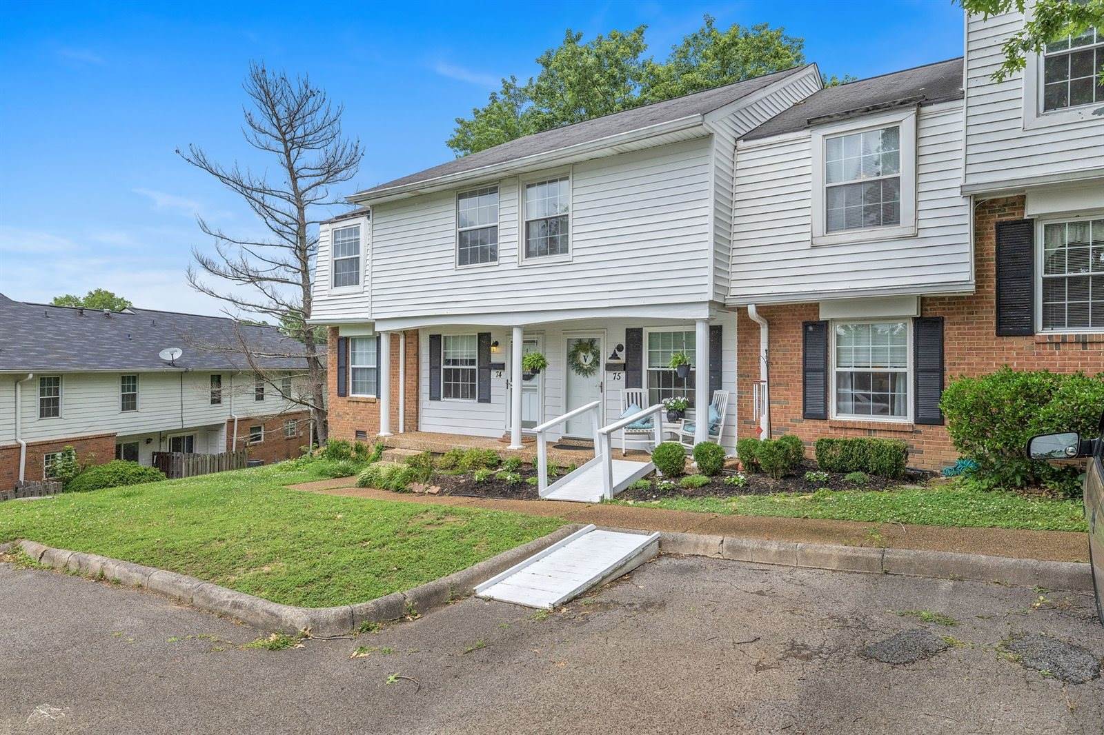 5510 Country Dr, Nashville, TN 37211