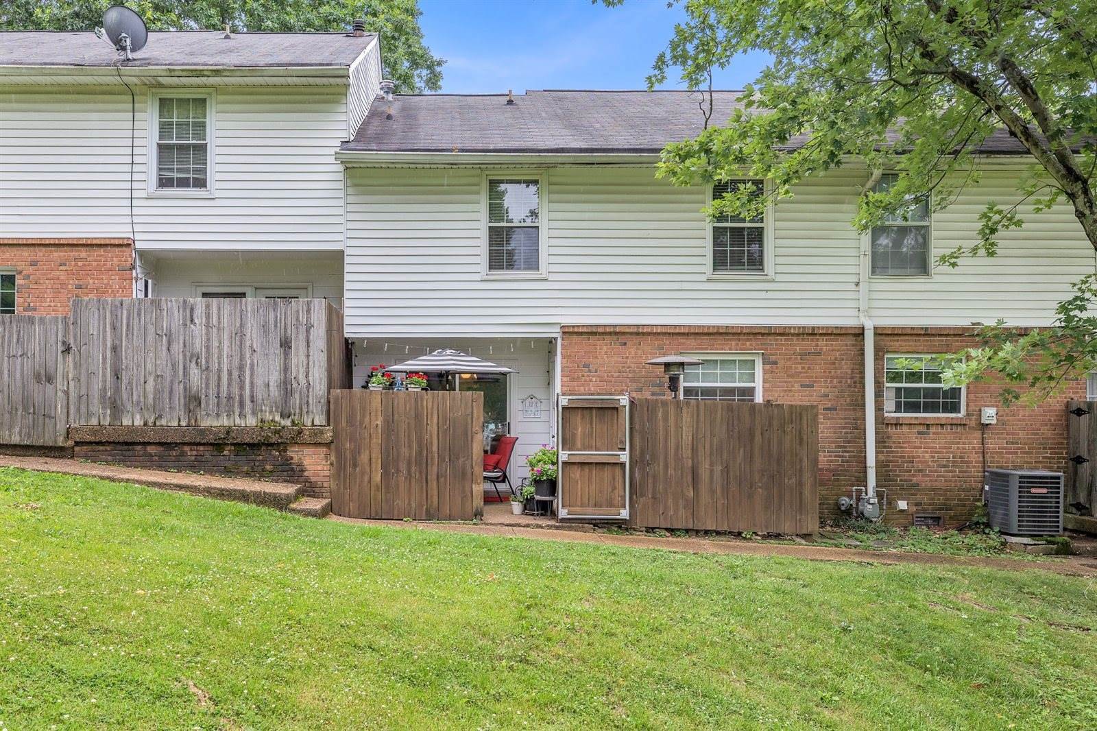 5510 Country Dr, Nashville, TN 37211