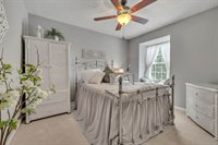 5510 Country Dr, Nashville, TN 37211