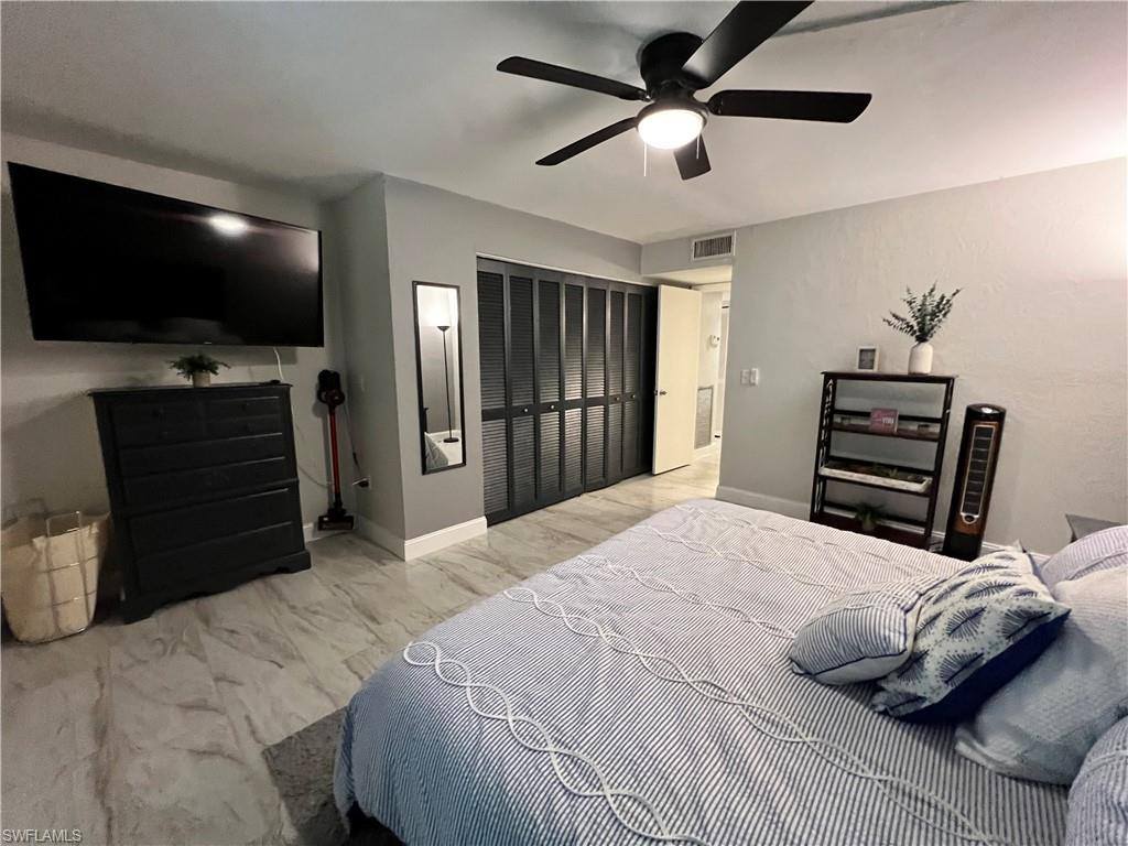 3471 Boca Ciega DR E-15, Naples, FL 34112