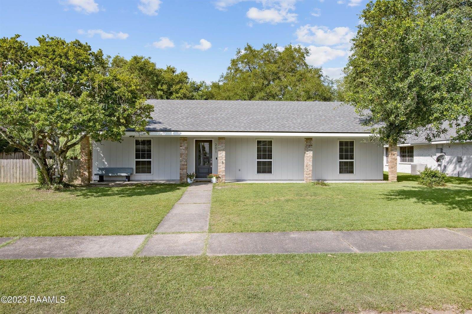 201 Cane Drive, Lafayette, LA 70508