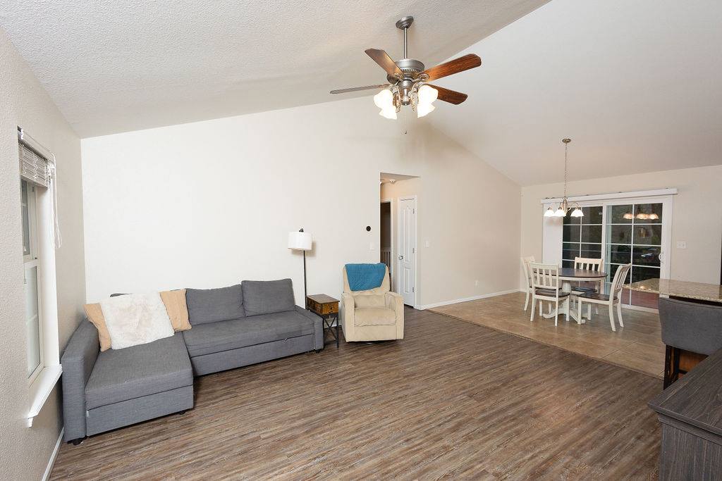 23590 Restore Rd, Waynesville, MO 65583