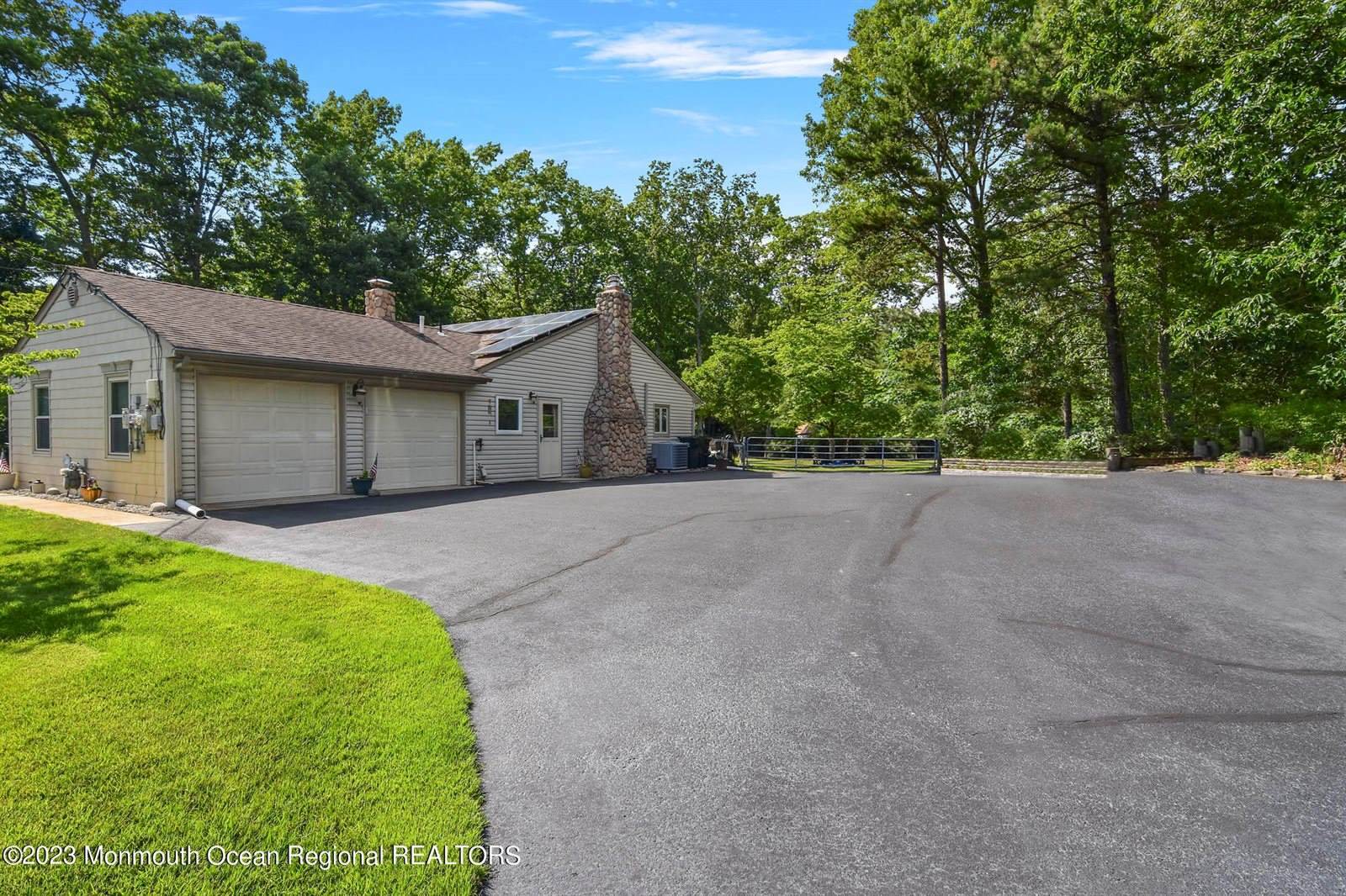 357 Easy Street, Howell, NJ 07731