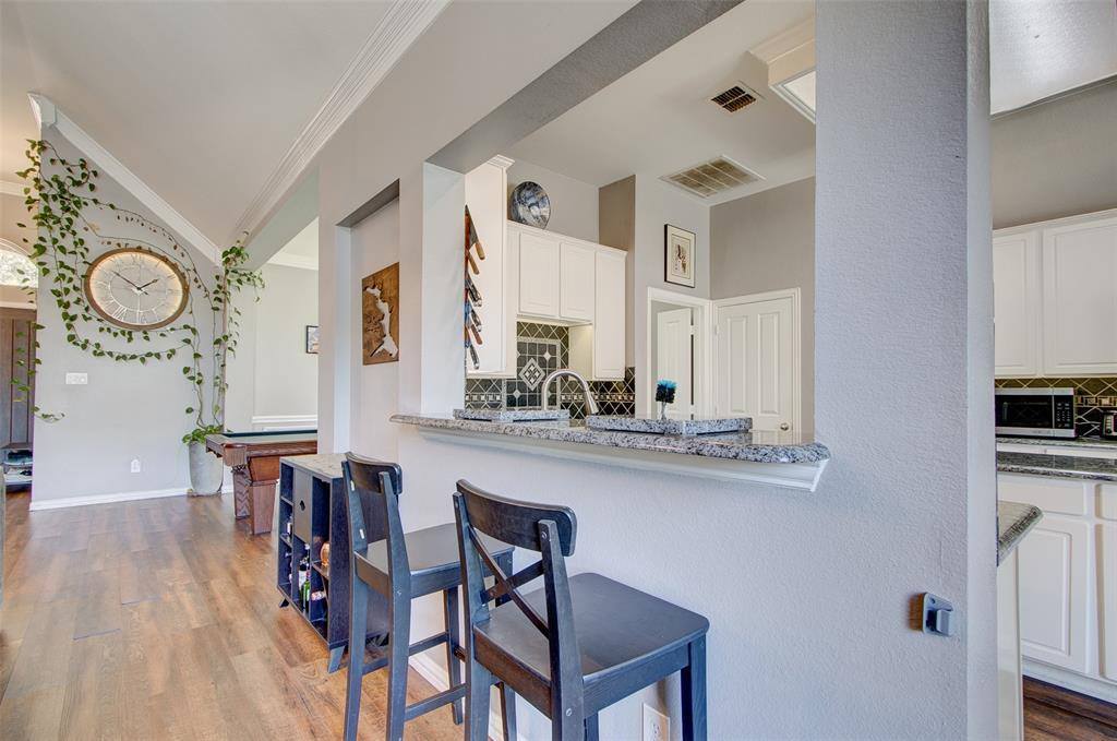 2627 Cedar View Drive, Arlington, TX 76006