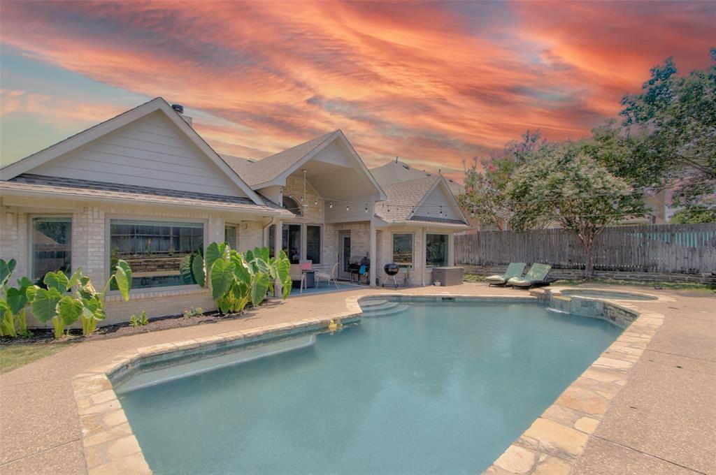 2627 Cedar View Drive, Arlington, TX 76006