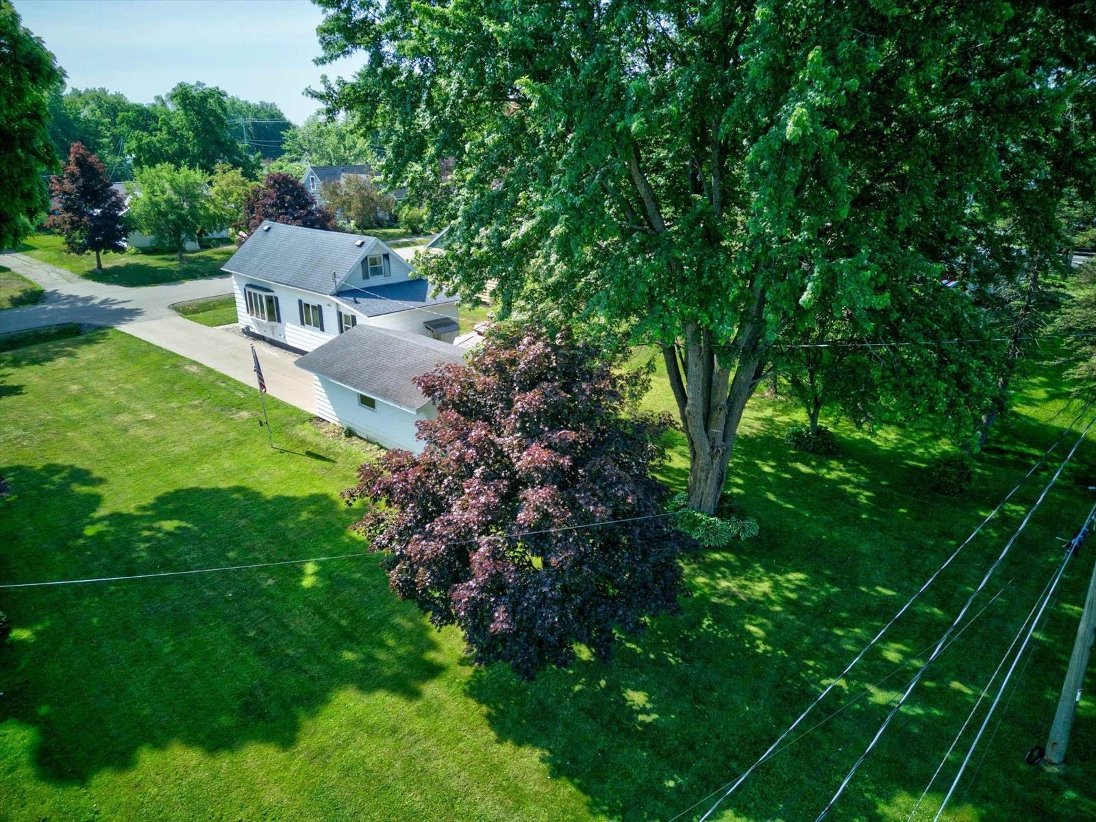 206 N Cherry Avenue, Marshfield, WI 54449