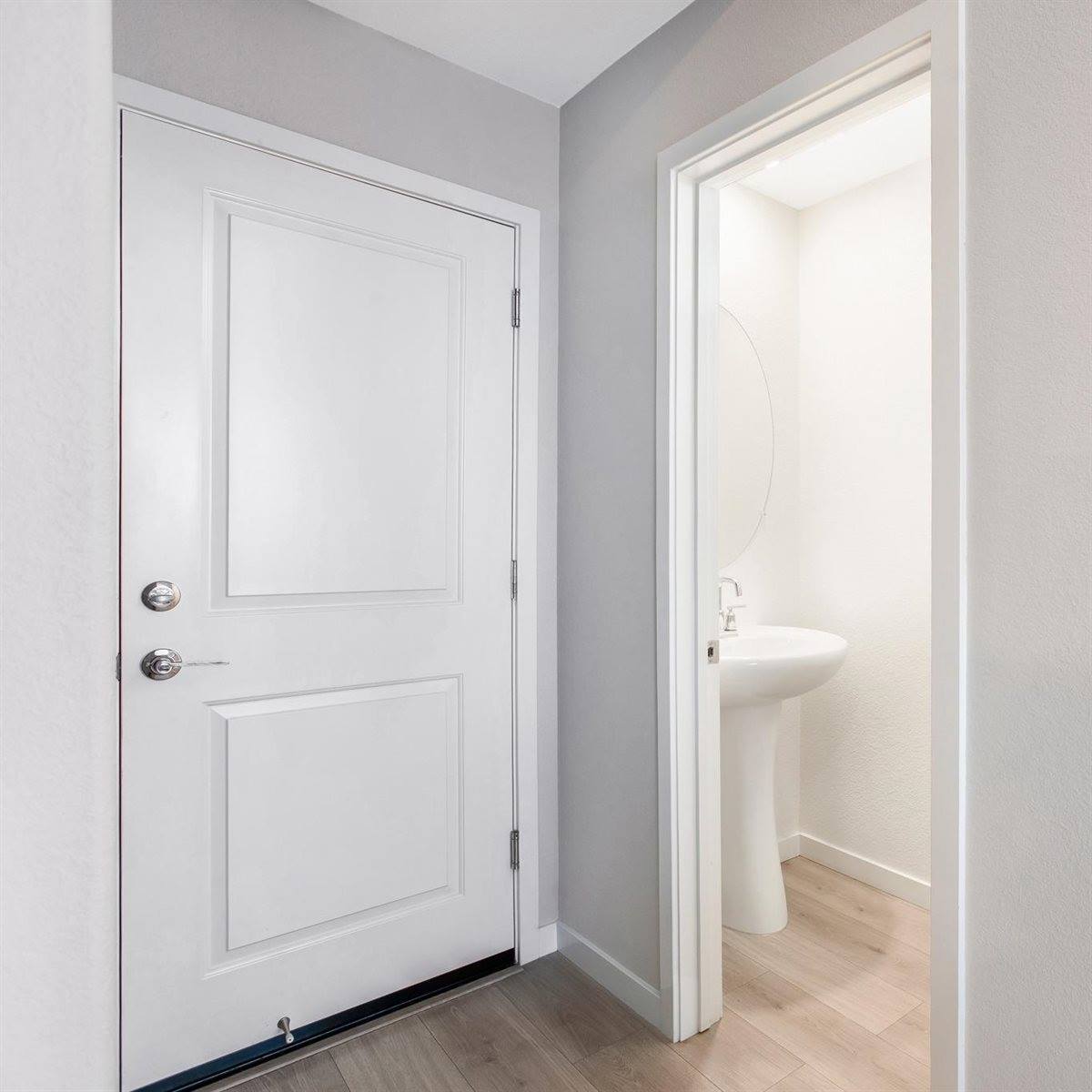 3678 East Commerce Way, Sacramento, CA 95834