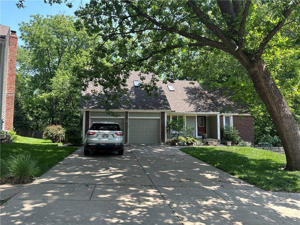 12679 W. 82nd Terrace, Lenexa, KS 66215