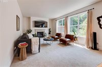 8371 SW Hayden Dr, Beaverton, OR 97007