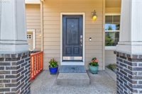 8371 SW Hayden Dr, Beaverton, OR 97007