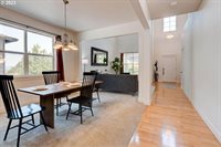 8371 SW Hayden Dr, Beaverton, OR 97007