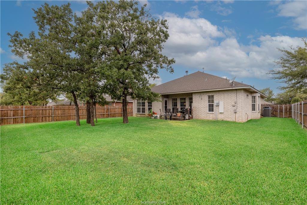 1112 Petersburg Court, College Station, TX 77845