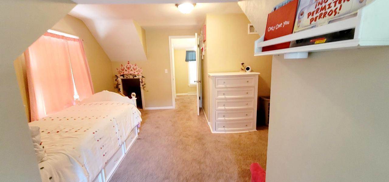 7152 W Nash STREET, Milwaukee, WI 53216