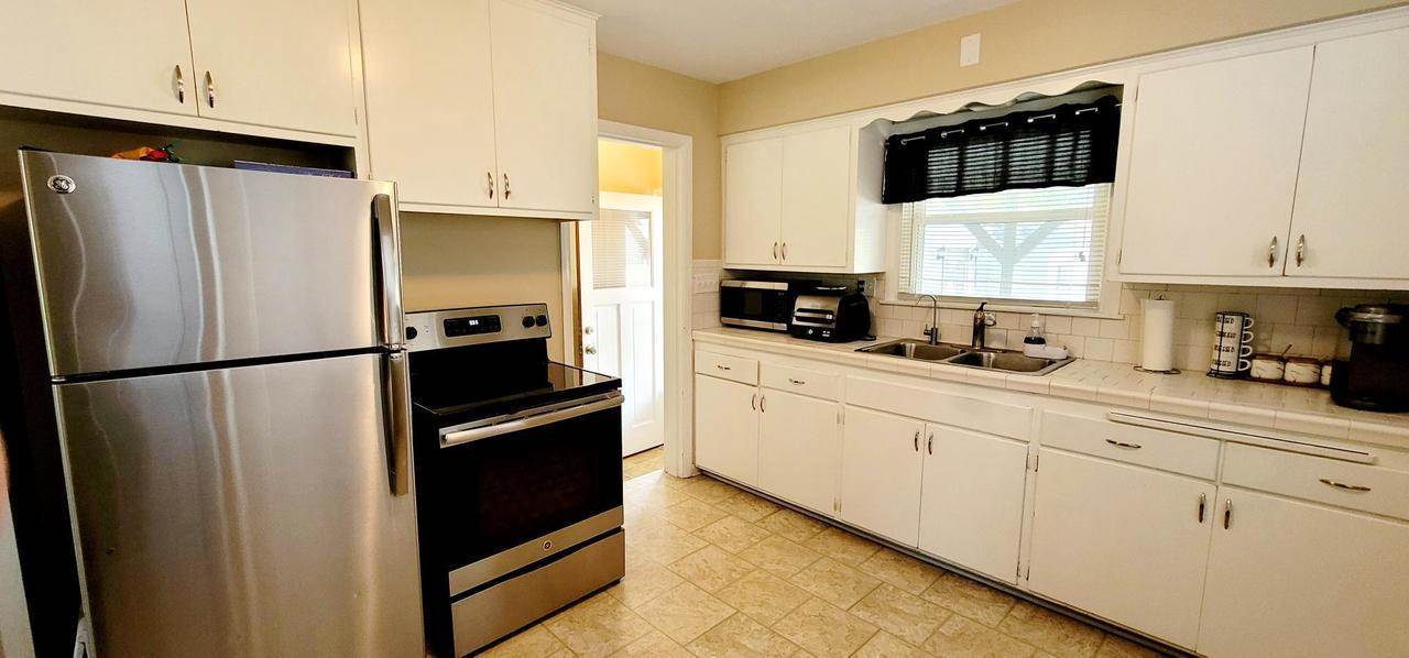 7152 W Nash STREET, Milwaukee, WI 53216