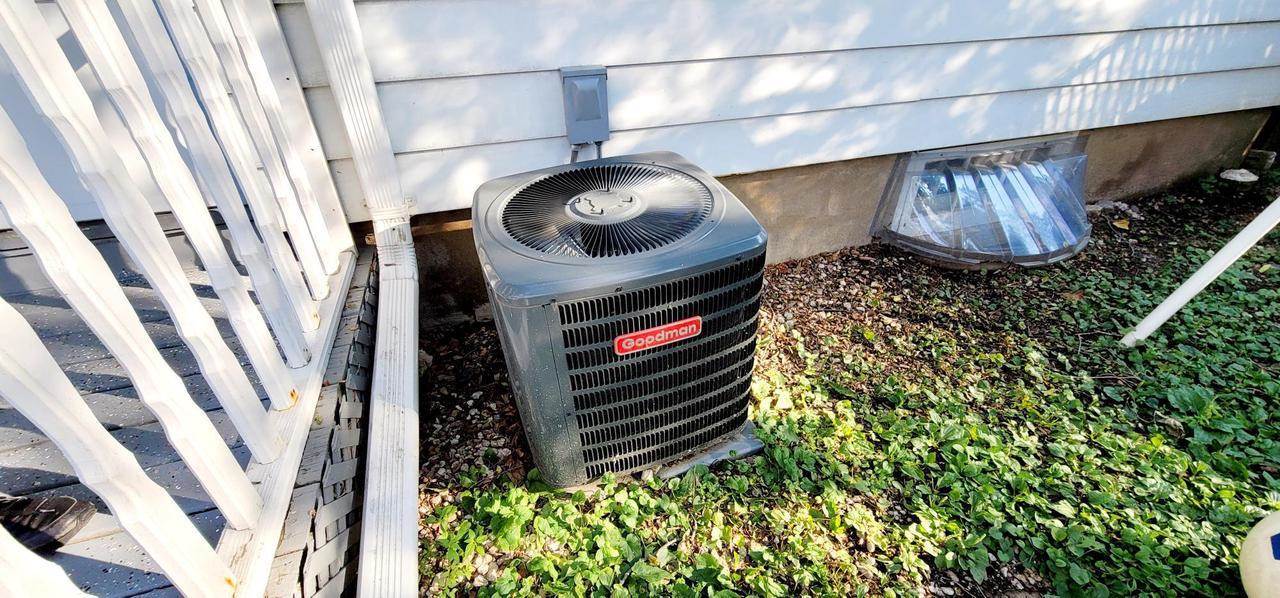 7152 W Nash STREET, Milwaukee, WI 53216