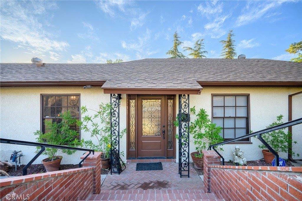 8915 Mulberry Drive, Sunland, CA 91040