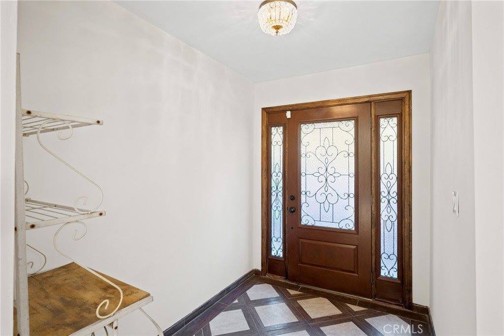 8915 Mulberry Drive, Sunland, CA 91040