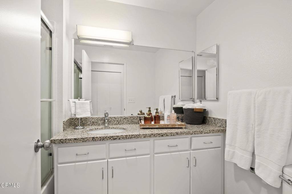 584 Moses Lane, Ventura, CA 93003