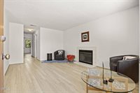 584 Moses Lane, Ventura, CA 93003