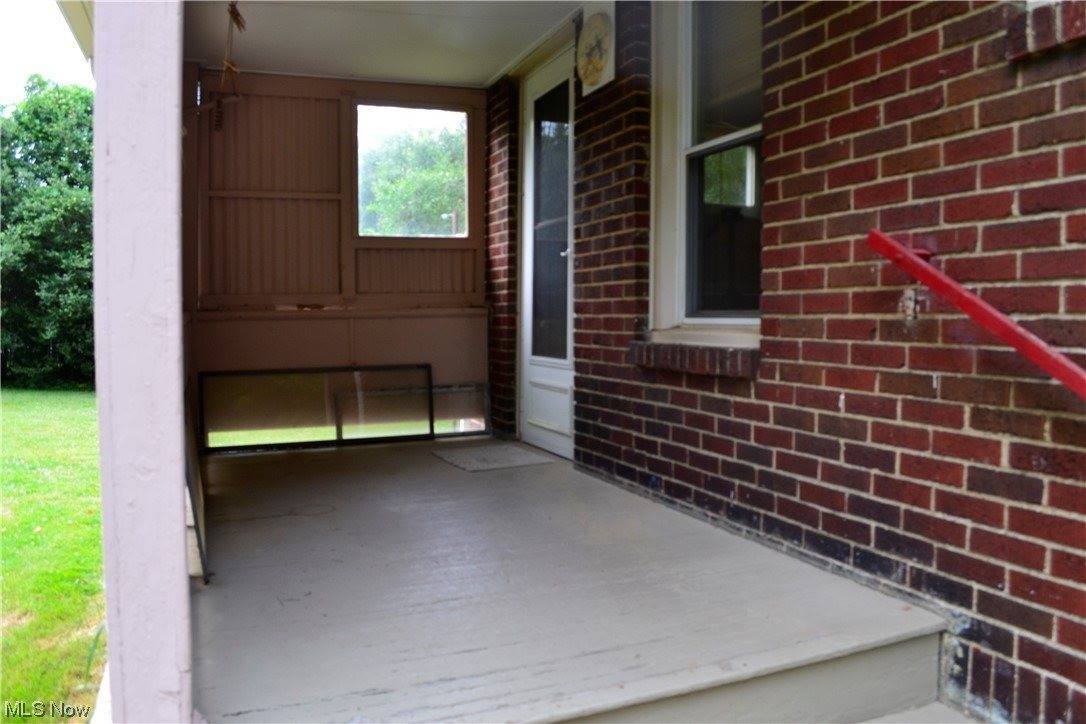 731 NE Grover Avenue, Masury, OH 44438