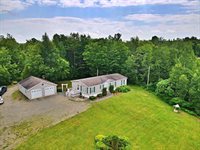 42 Oakview Lane, Enfield, ME 04493