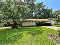 3145 Fleetwood Dr, Jackson, MS 39212