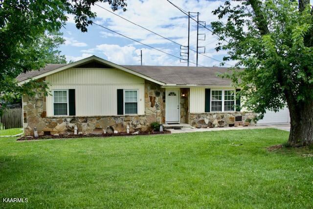 218 Christin Drive, Clinton, TN 37716