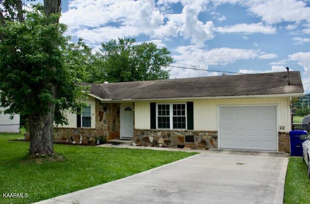 218 Christin Drive, Clinton, TN 37716