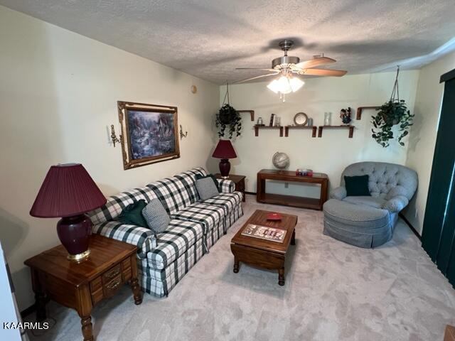 218 Christin Drive, Clinton, TN 37716