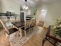 218 Christin Drive, Clinton, TN 37716