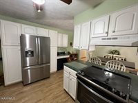 218 Christin Drive, Clinton, TN 37716