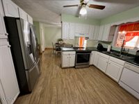 218 Christin Drive, Clinton, TN 37716