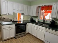 218 Christin Drive, Clinton, TN 37716