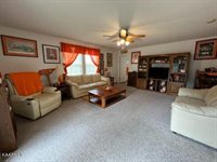 218 Christin Drive, Clinton, TN 37716