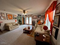 218 Christin Drive, Clinton, TN 37716