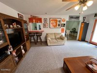 218 Christin Drive, Clinton, TN 37716