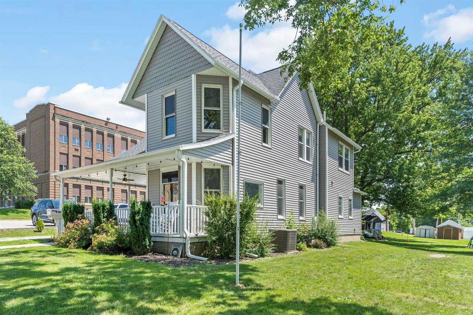 504 Walnut Street, Tipton, IA 52772