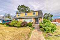 70 Independence Avenue, Freeport, NY 11520