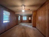 402 7th Street NE, Staples, MN 56479