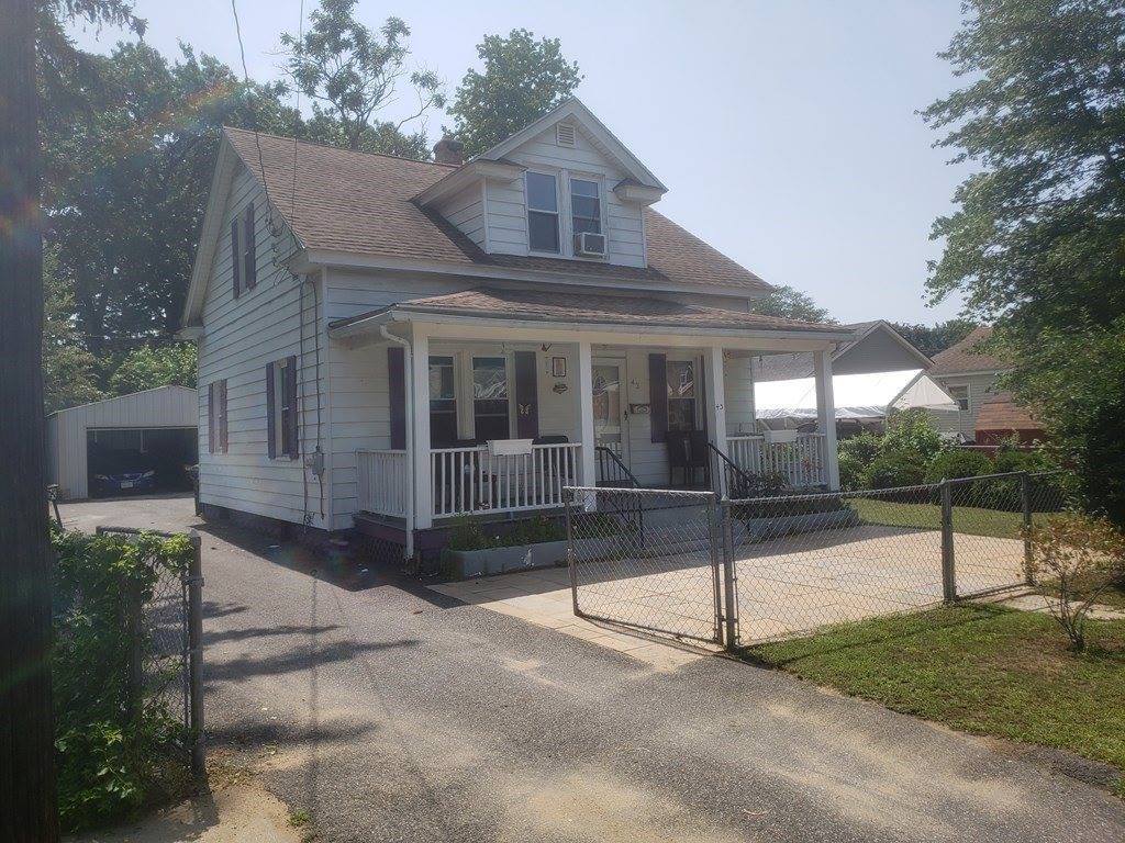43 Ontario, Springfield, MA 01104
