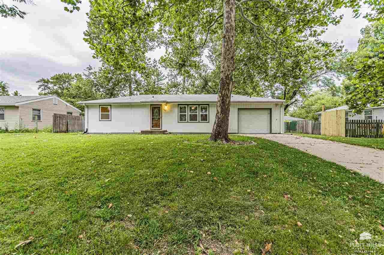 705 Frey Drive, Manhattan, KS 66502