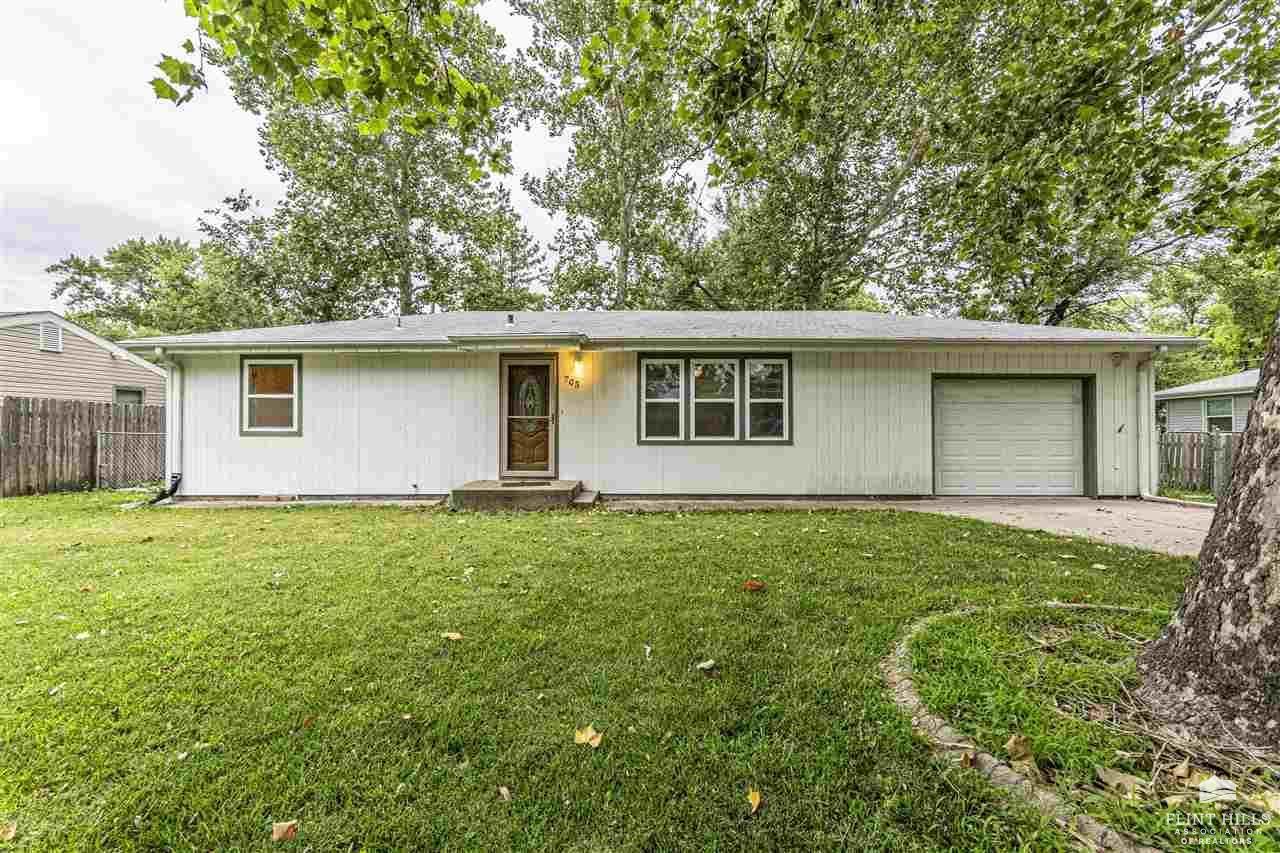 705 Frey Drive, Manhattan, KS 66502