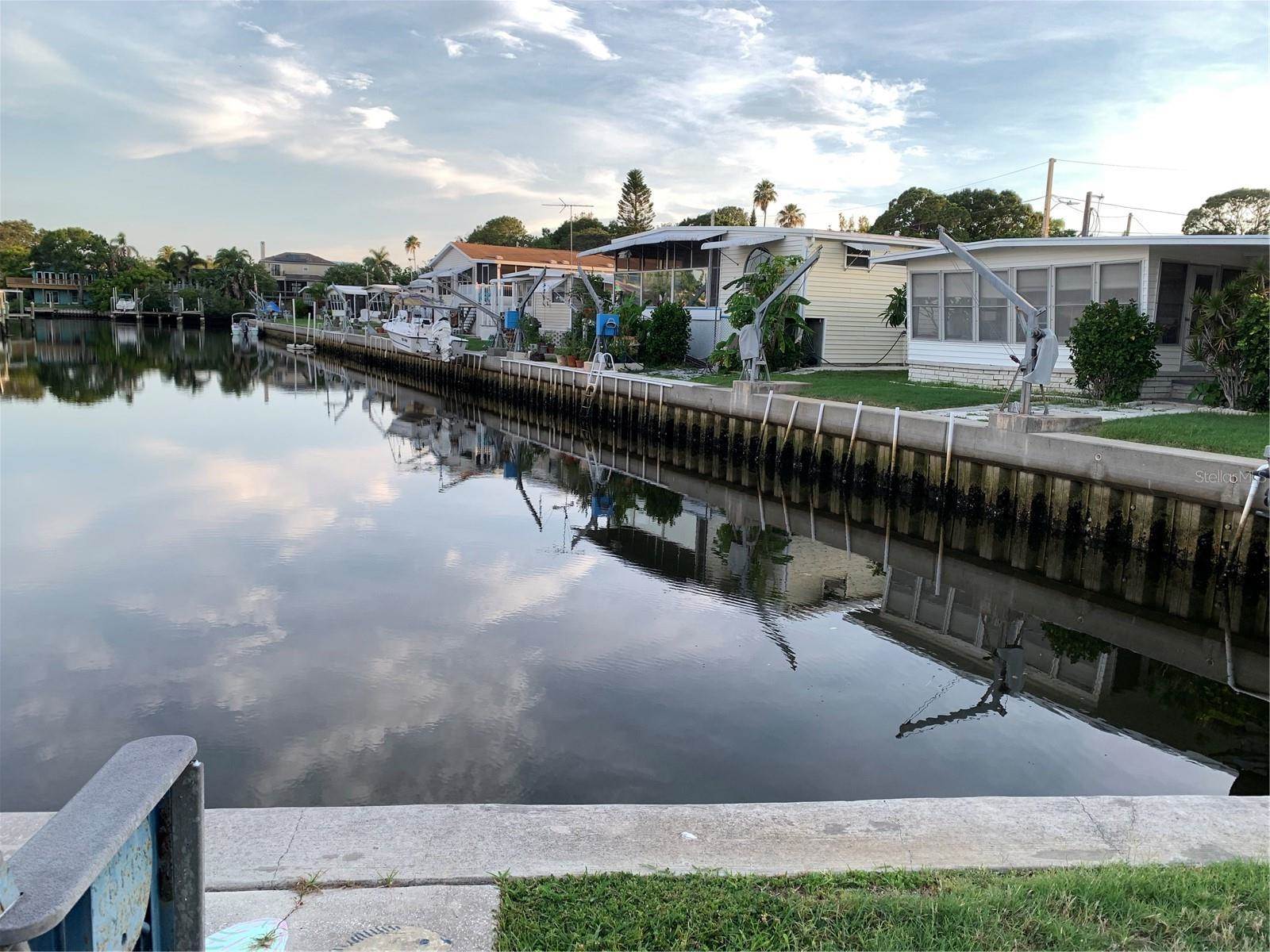 12 Yawl Lane, Palm Harbor, FL 34683