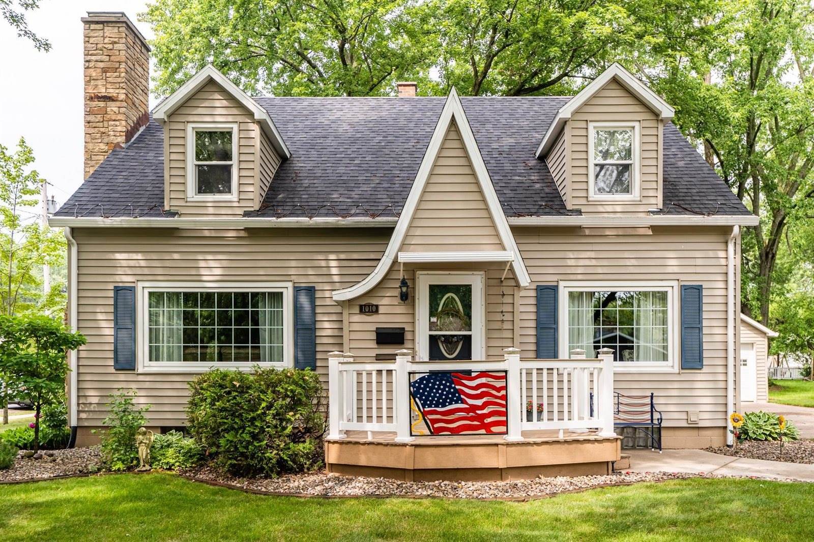 1010 S Clark Avenue, Marshfield, WI 54449