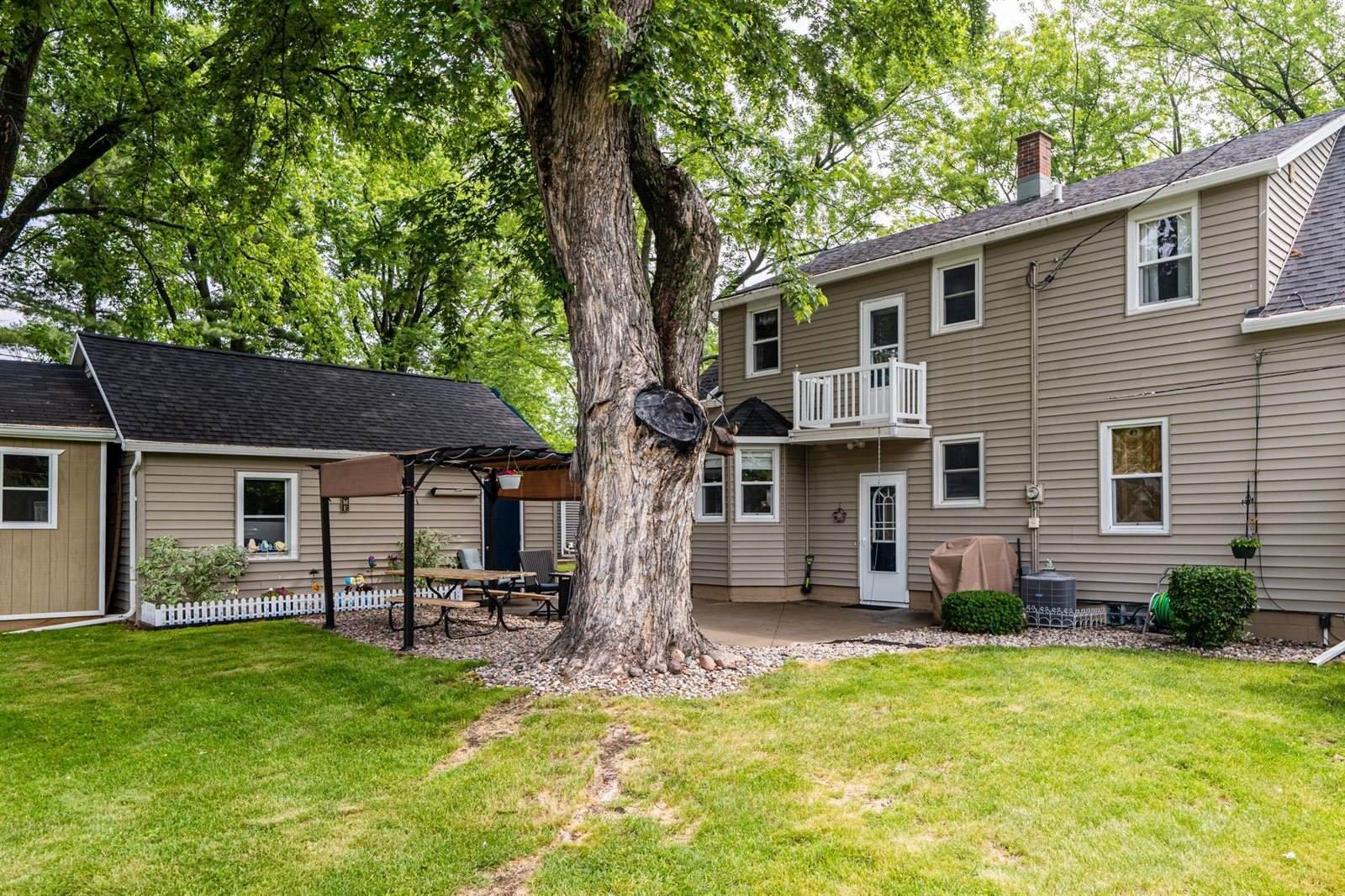 1010 S Clark Avenue, Marshfield, WI 54449