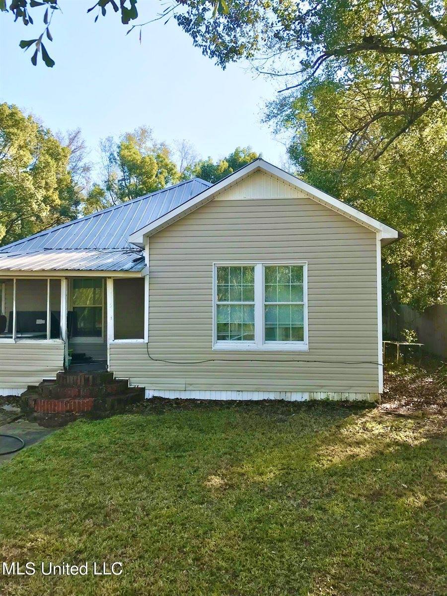 7112 Grierson Street, Moss Point, MS 39563
