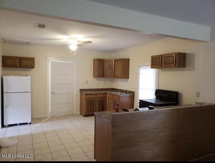 7112 Grierson Street, Moss Point, MS 39563