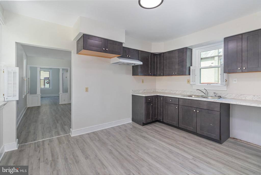 11 West Locust Street, Mechanicsburg, PA 17055